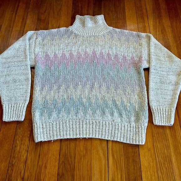 Vintage Jantzen Women’s Chunky Hand Knitted Sweater with Chevron Pattern - Picture 6 of 12
